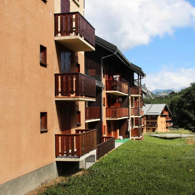 Résidence La Croix Du Sud - Studio cabine 4 personnes 2 exposé est MAE-9044 - Studio - 11