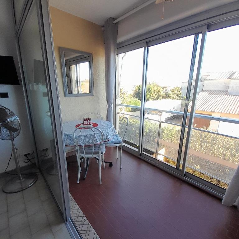Studio avec parking à 300m de la plage - Apartment mit 1 Schlafzimmer - 10