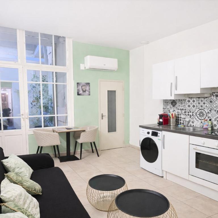 La parenthèse Carcassonnaise - 4 voyageurs - Terrasse - Proche cité médiévale - Apartment mit 1 Schlafzimmer - 2