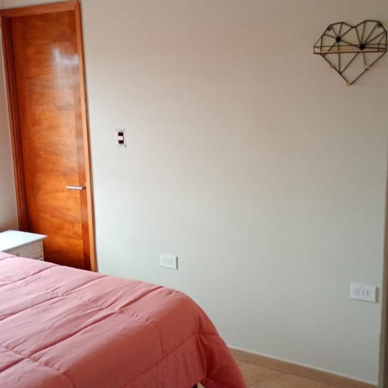 Pedro León - Double Room - 2