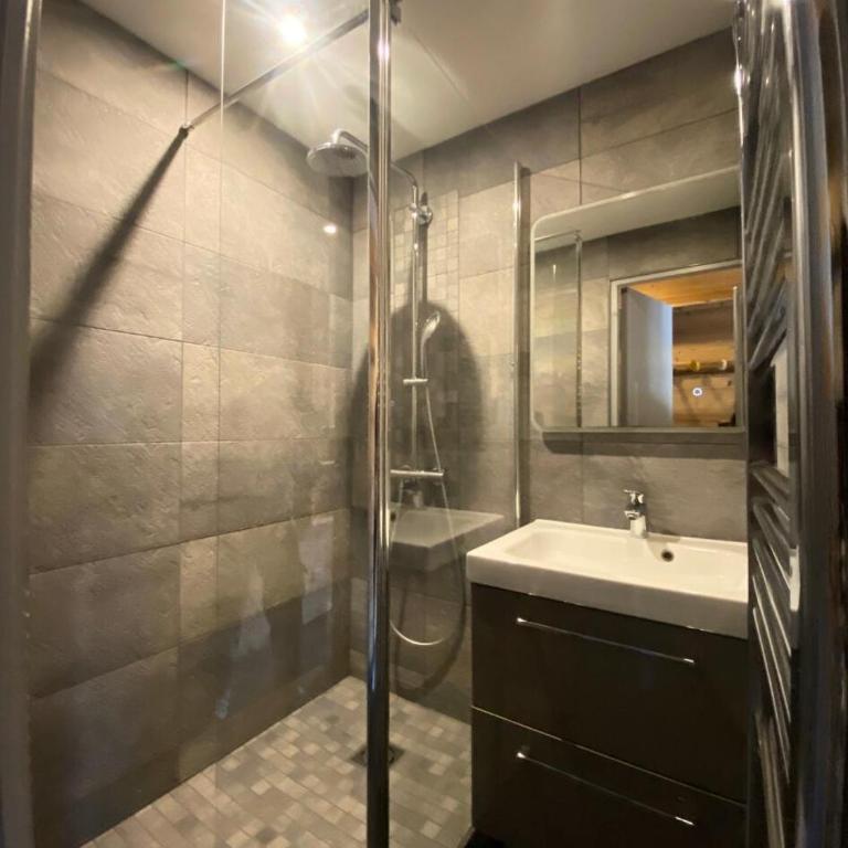 Résidence Vanoise - Val Thorens: appartement entièrement rénové aux pieds des pistes MAE-8924 - Appartement - 5