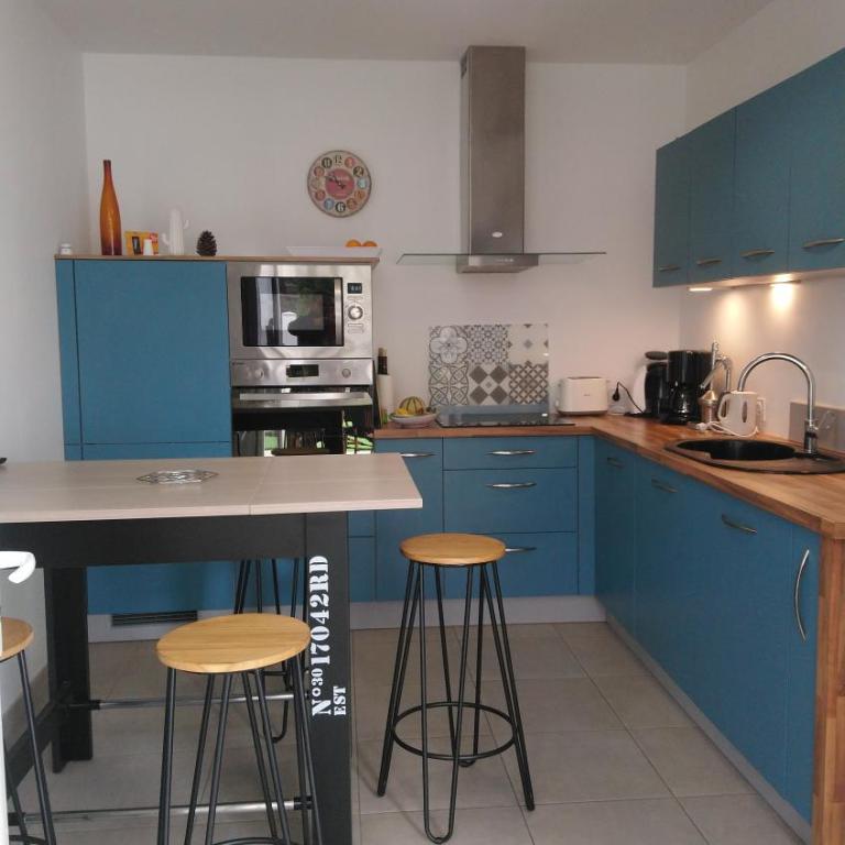 Maison avec jardin clos proche plage et commodités - Three-Bedroom Home - 9