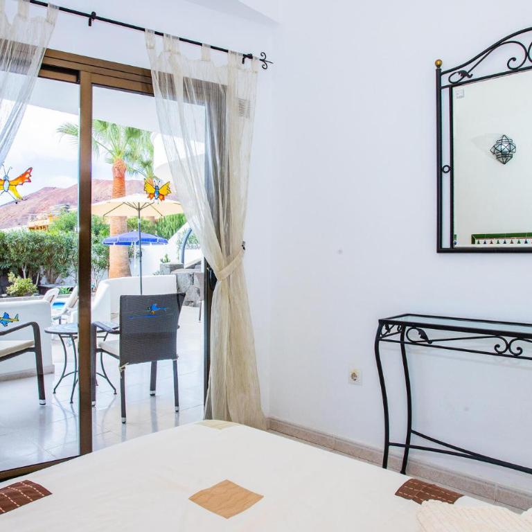 Casa Mimosa - Three-Bedroom Vacation Home - 12