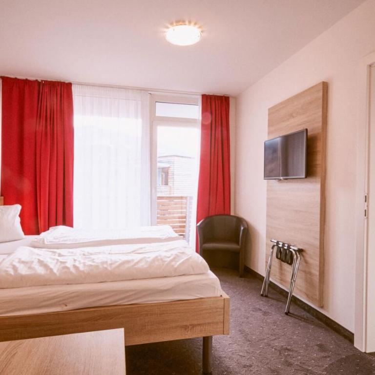 Hotel Planai by Alpeffect Hotels - Familienzimmer mit Doppelbett - 3