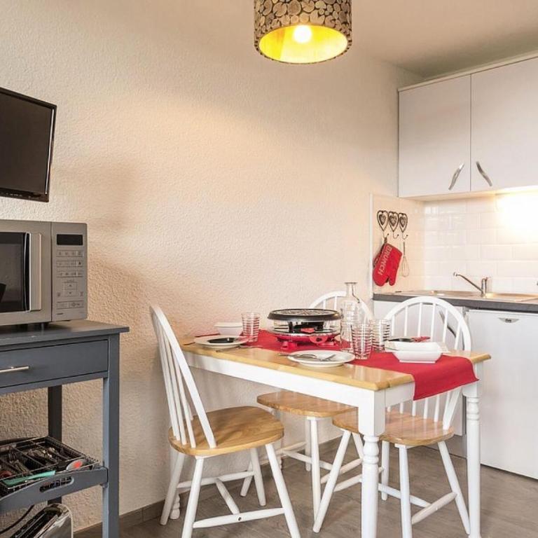 Résidence Boedette A - Appartement rénové · Départ et retour skis aux pieds · Balcon vue montagnes MAE-1114 - Studio - 5
