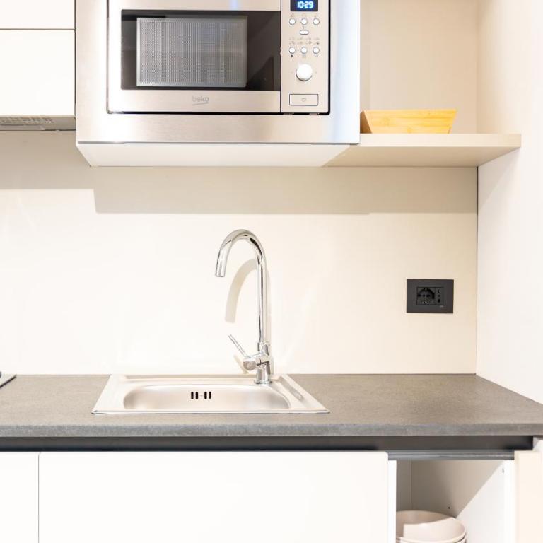 DOMUS 1435 - Iconic Suites in Centro - Monolocale King Deluxe - 18