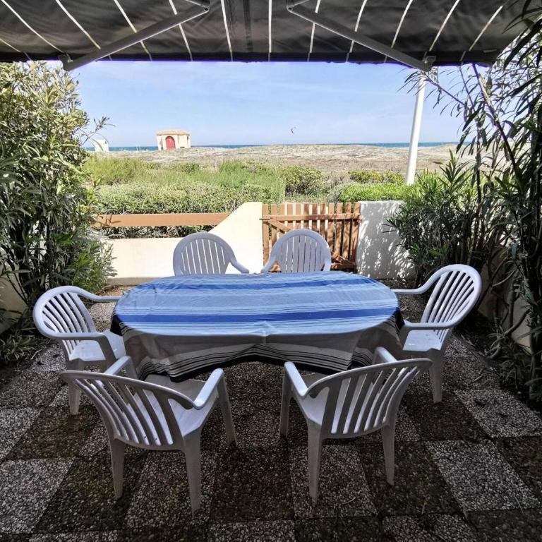 Résidence Les Captivantes - Villa trois pièces mezzanine face à la mer avec garage à Port Leucate. Réf: 1CAPT_H3 MAE-5964 - Maison de Vacances - 1