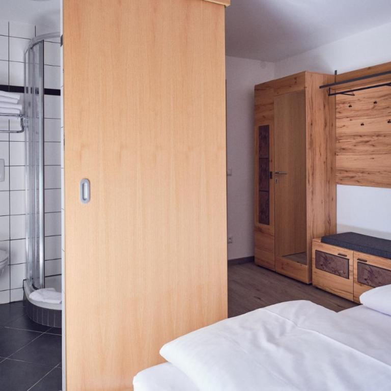 Hotel Pinzgauerhof by Alpeffect Hotels - Doppelzimmer mit Zustellbett - 1