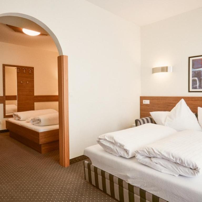 Hotel Pinzgauerhof by Alpeffect Hotels - Doppelzimmer (2 Erwachsene + 2 Kinder) - 5
