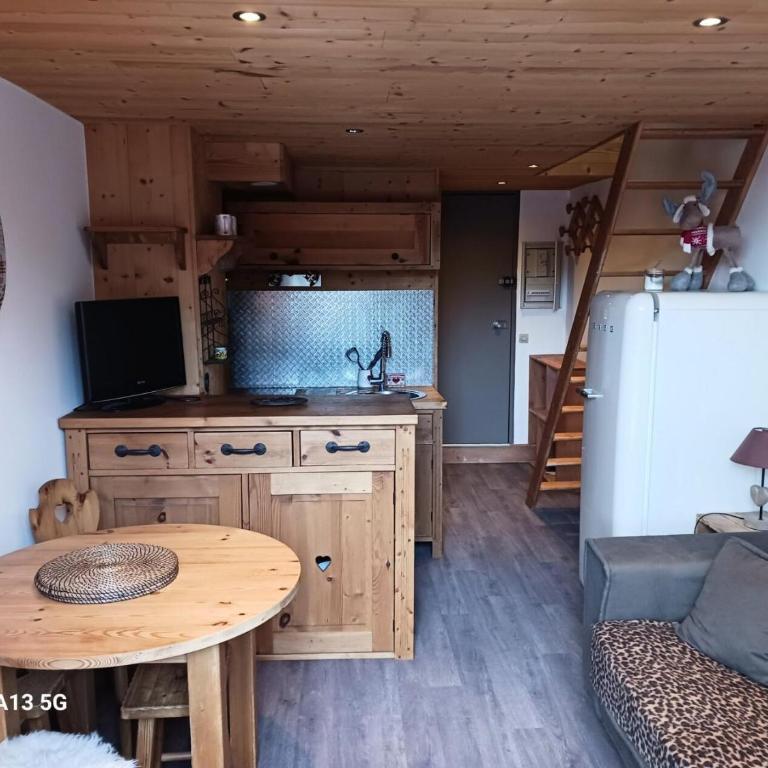 Résidence Aiguille Grive Bat I - 2 Pièces pour 5 Personnes MAE-0281 - Appartement - 2