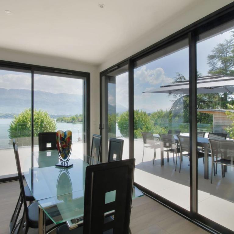 Villa Piscine chauffée vue et accès lac climatisation - Villa - 12