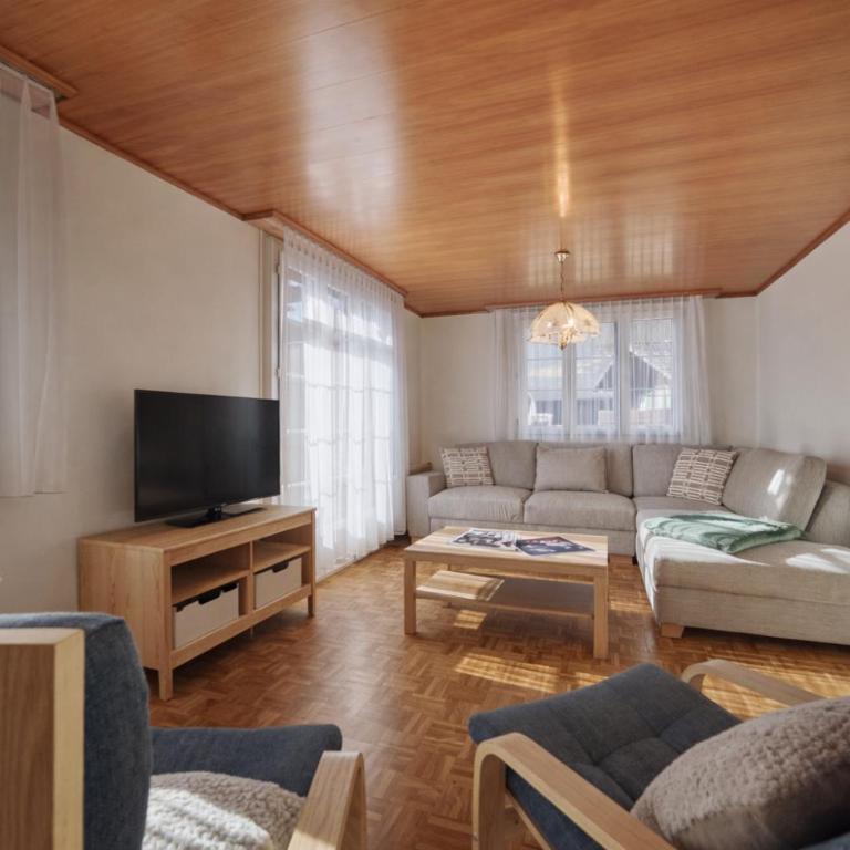 Cozy traditional Chalet, Stunning Mountain Views - Chalet - 6