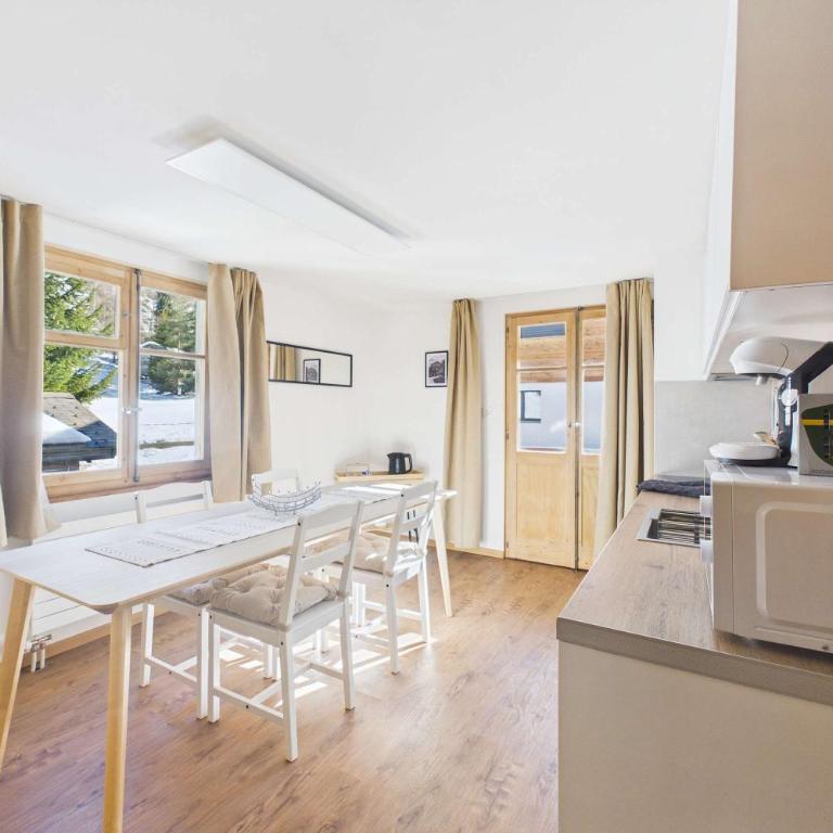Family Apartment near Zermatt with Stunning Views - Apartment - 2