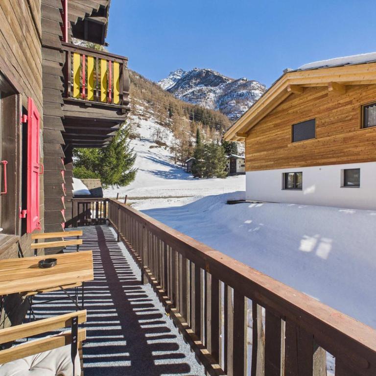 Family Apartment near Zermatt with Stunning Views - Apartment - 13