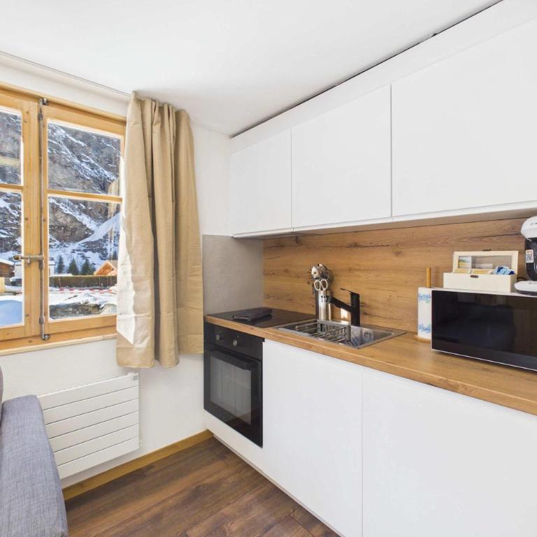 Spacious Alpine Family Apartment near Zermatt - Apartment - 7