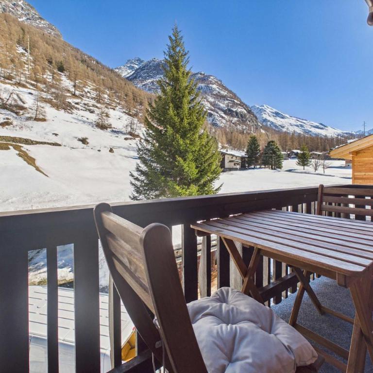Family-Friendly Apartment for 8 near Zermatt - Apartment - 22