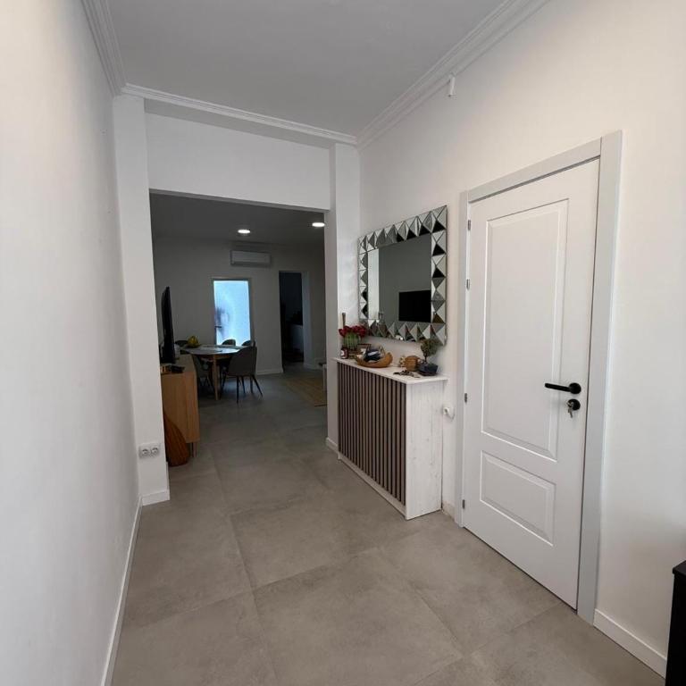 Large New House with Terraces and Air Conditioning - Casa de 6 dormitorios - 26