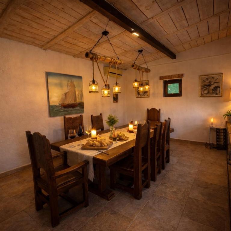 Private Pool Villa - One Group Only - Full Privacy - Garden & BBQ - Vila - 14