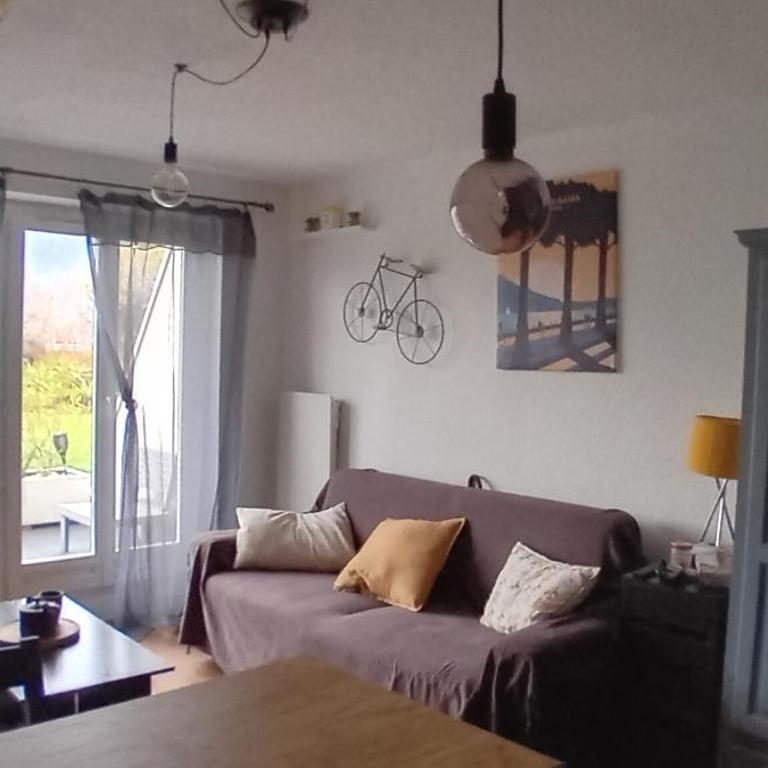 SUPERBE STUDIO FACE AU LAC DU BOURGET AVEC TERRASSE curistes ou couples - Apartment mit 1 Schlafzimmer - 2