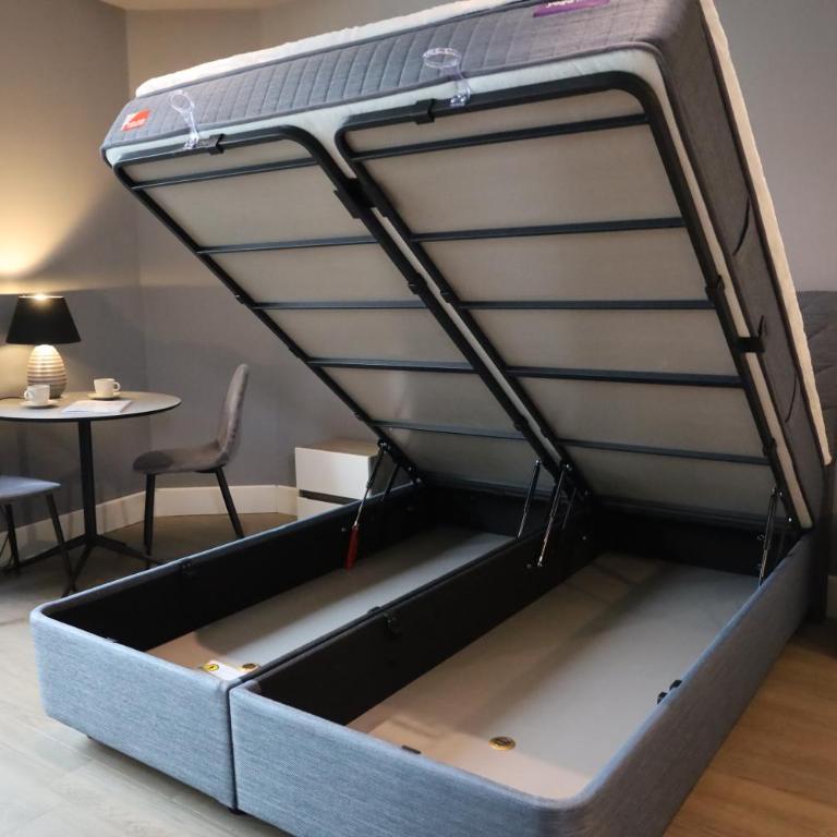Status-M Apartments Franca - King Studio with Sofa Bed - 11