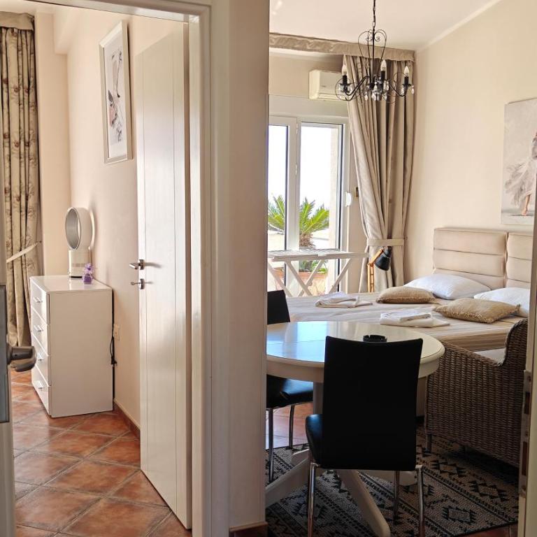 Mila & Aleksandr Apartments - Deluks Apartman - 10