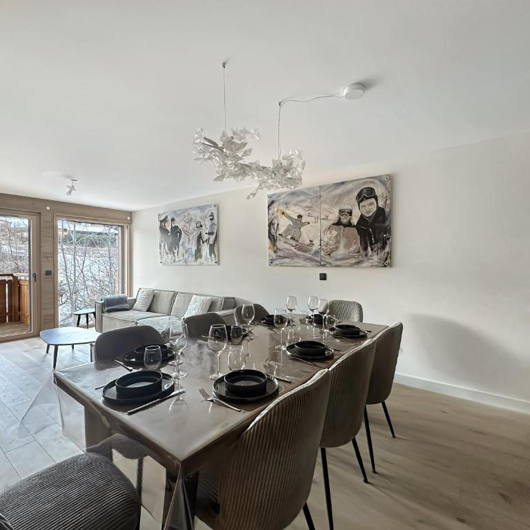 DBA104 - 4 pieces 6 pers Centre village Carroz - Three-Bedroom Apartment with Balcony - 4