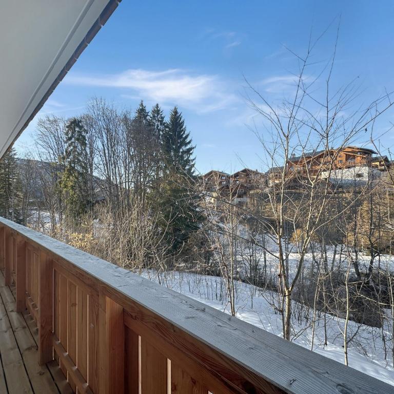 DBA104 - 4 pieces 6 pers Centre village Carroz - Three-Bedroom Apartment with Balcony - 15