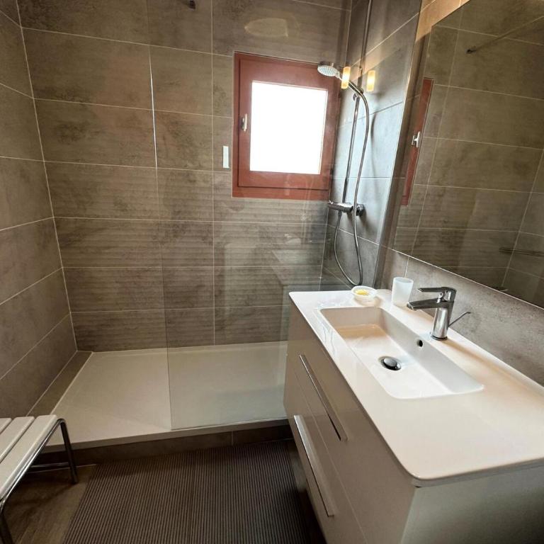 Résidence La Baie De Memard - Idéalement situé sur les Bords du Lac d'Aix les Bains ! MAE-6494 - Appartement - 8