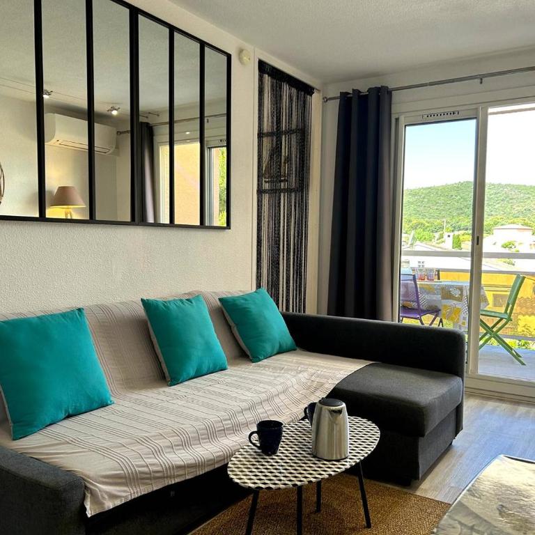 BO570-T62 Studio cabine 4 couchages BORMES LES MIMOSAS - Classic Apartment - 1