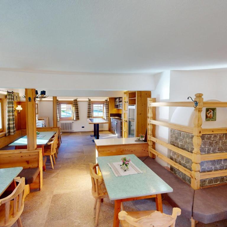 SÖLLHOF Ferienhaus mit 11 Schlafzimmern I großer Gemeinschaftsraum I Skibushaltestelle I 10 Min zum Skigebiet - Ferienhaus - 4