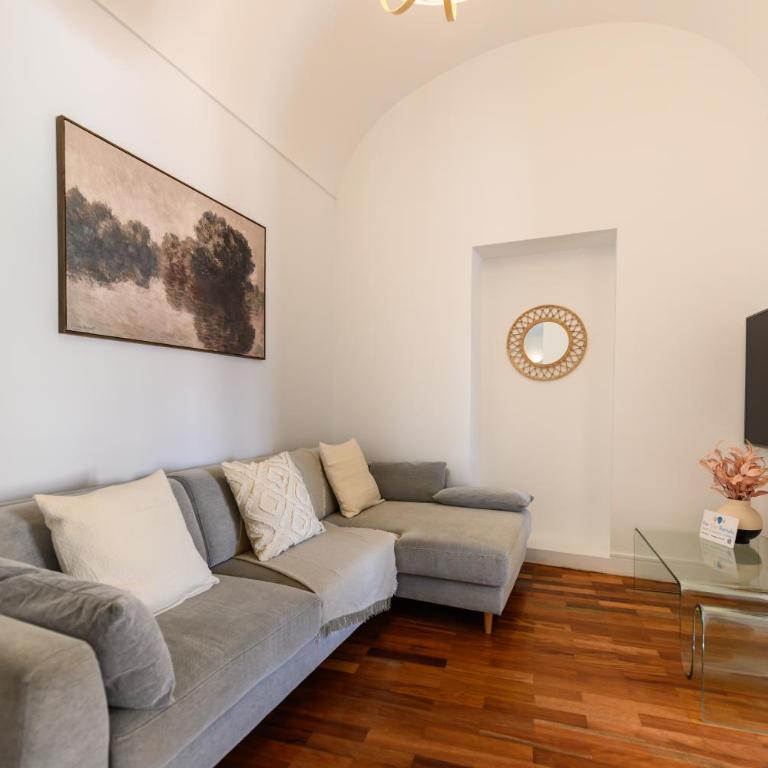 TOL241 - Espectacular Piso de 2 dormitorios en la Plaza Mayor, en el centro de Madrid - Two-Bedroom Apartment - 23