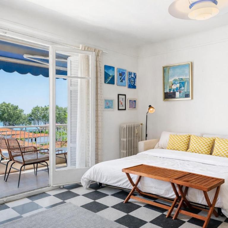 Sunny apartment with balcony - One-Bedroom Apartment - 7