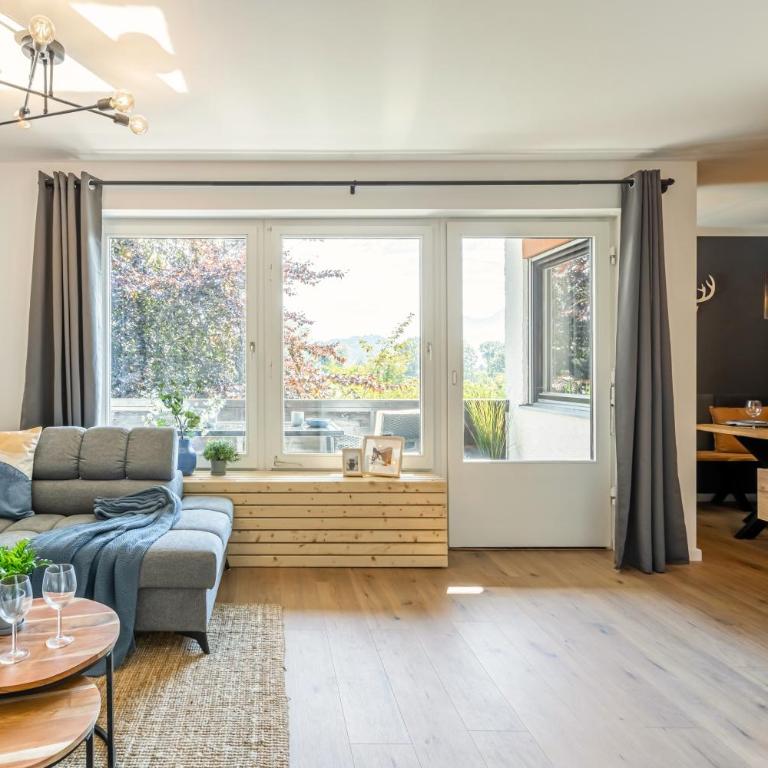 Rosels Mountain Lodge - Ferienwohnung mit Schwimmbad, Sauna & Bergblick - Oberaudorf Bayern - Studio-Apartment mit Balkon - 14