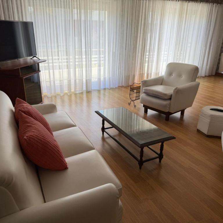 Temporary apartment rental in the heart of Azul - Apartamento de 2 dormitorios - 10