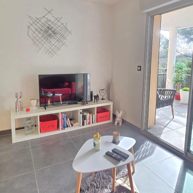 Saint-Raphaël Apartment Near Beach & Pool - Appartamento - 3