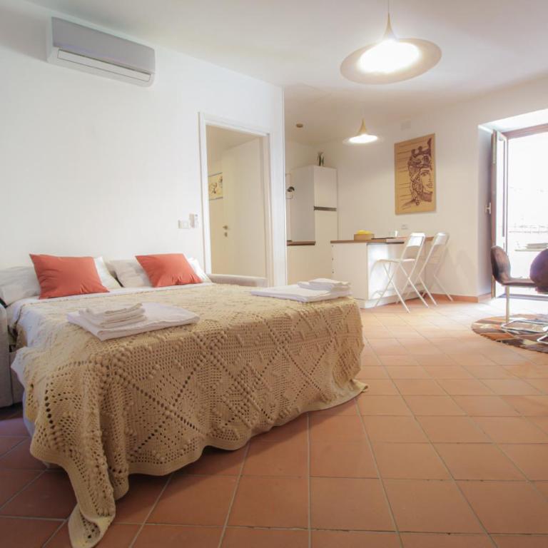 Catania Centro 19 - One-Bedroom Apartment - 2