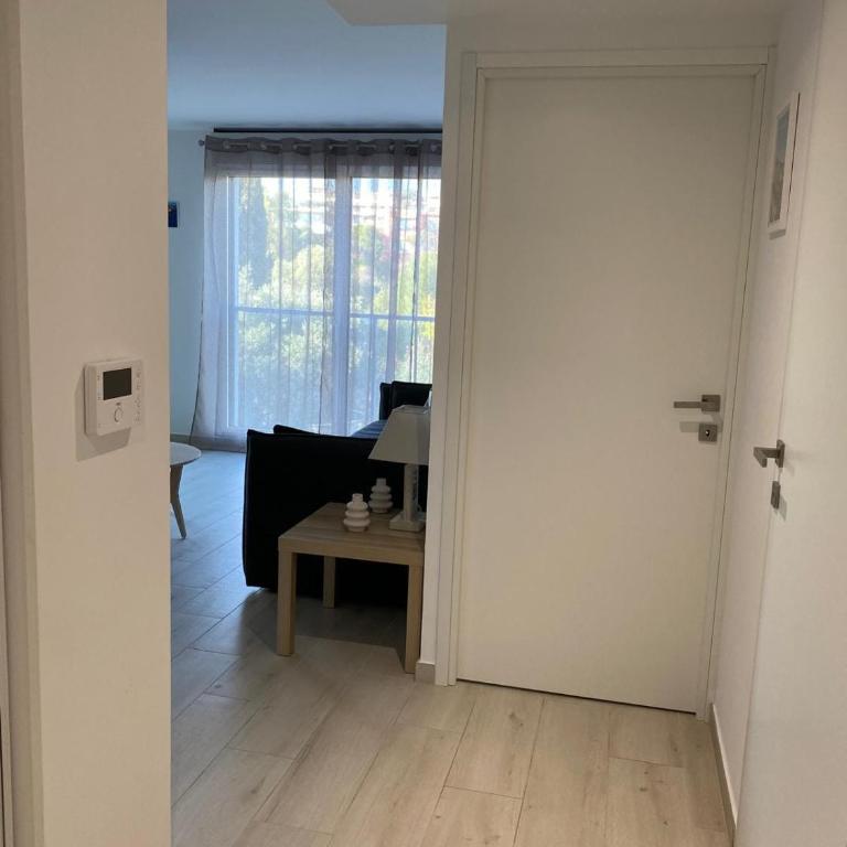 Modern apartment, pool, residence, close to port - Appartamento con 1 Camera da Letto - 6