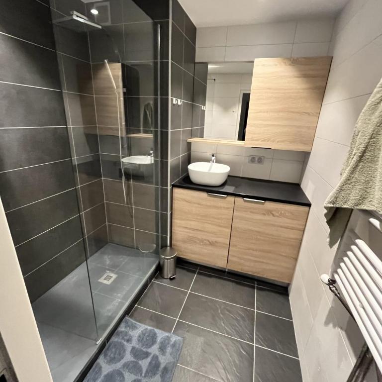 Grand appartement familial 10 pers, Séez - Three-Bedroom Apartment with View - 11