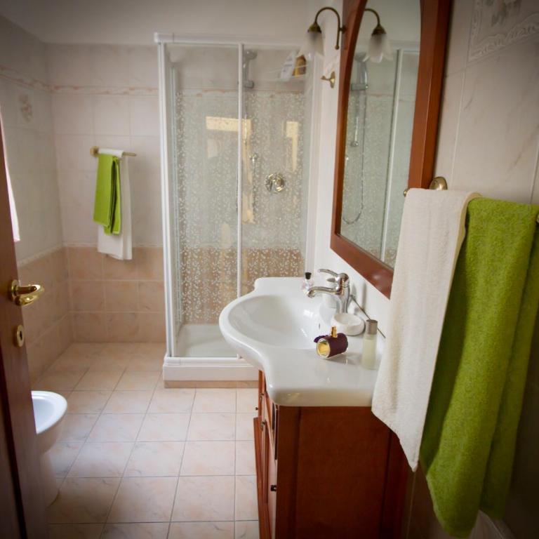 Floreo Guest House - Camera Tripla - 5