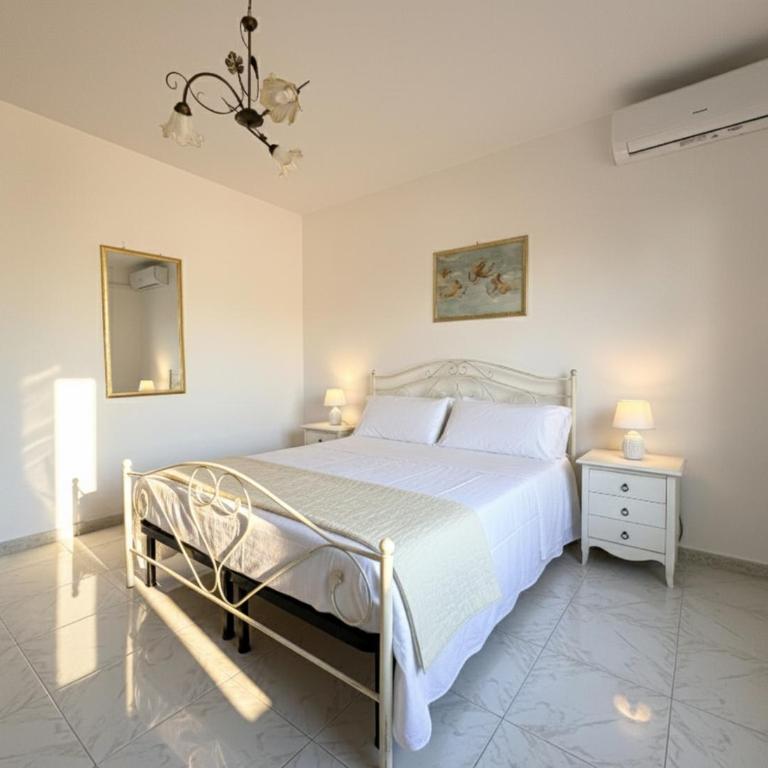 Family & Friends Holiday Villa by Diddoi - Five-Bedroom House - 27