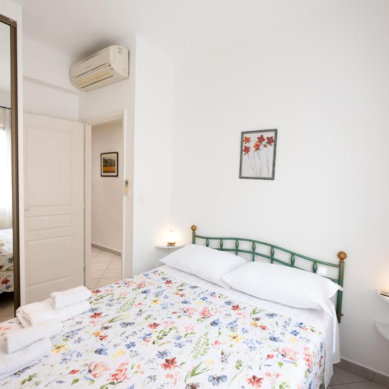 L OLIVIER Modern and Bright Historic Center Gem, 150m from the beach - Appartement 2 Chambres - 7