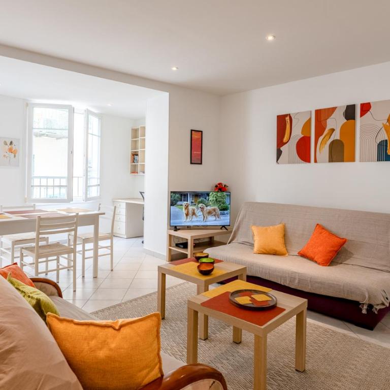 L OLIVIER Modern and Bright Historic Center Gem, 150m from the beach - Appartement 2 Chambres - 2