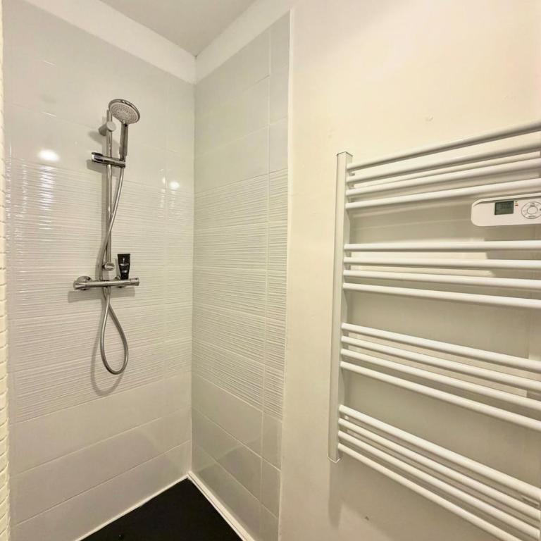 L'Etoile Rouge - T2 Proche Gare et Centre Ville - Apartment mit 1 Schlafzimmer - 6
