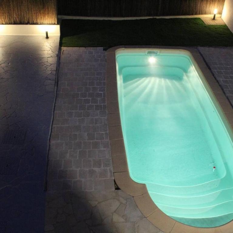Charmante Villa individuelle Niçoise avec piscine privée proche Monaco - Villa - 13