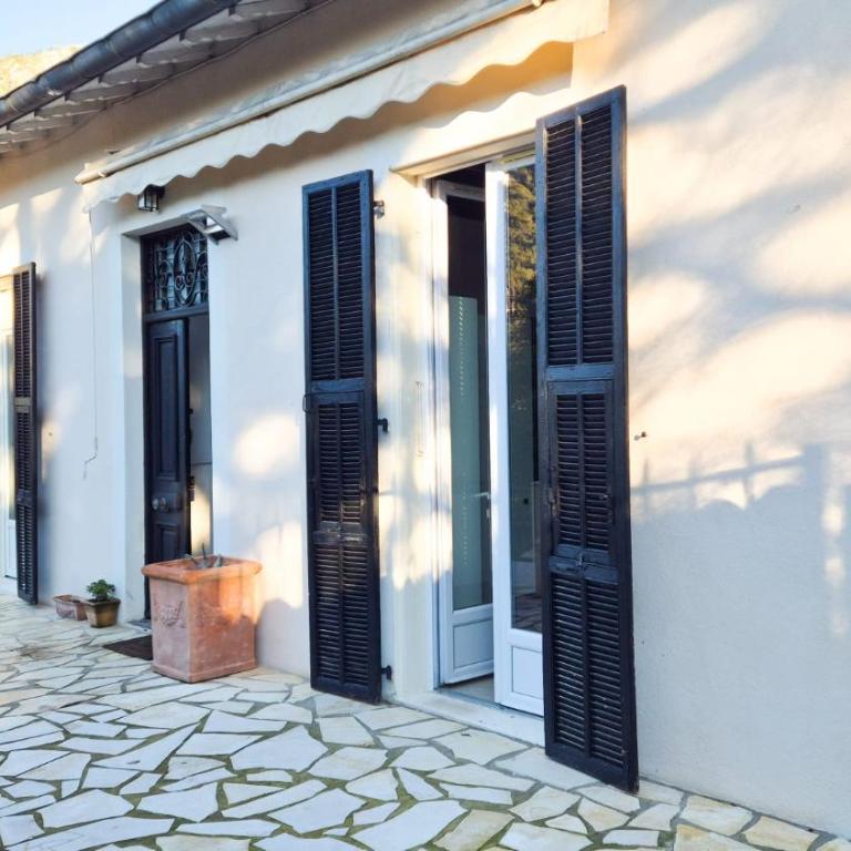 Charmante Villa individuelle Niçoise avec piscine privée proche Monaco - Villa - 38