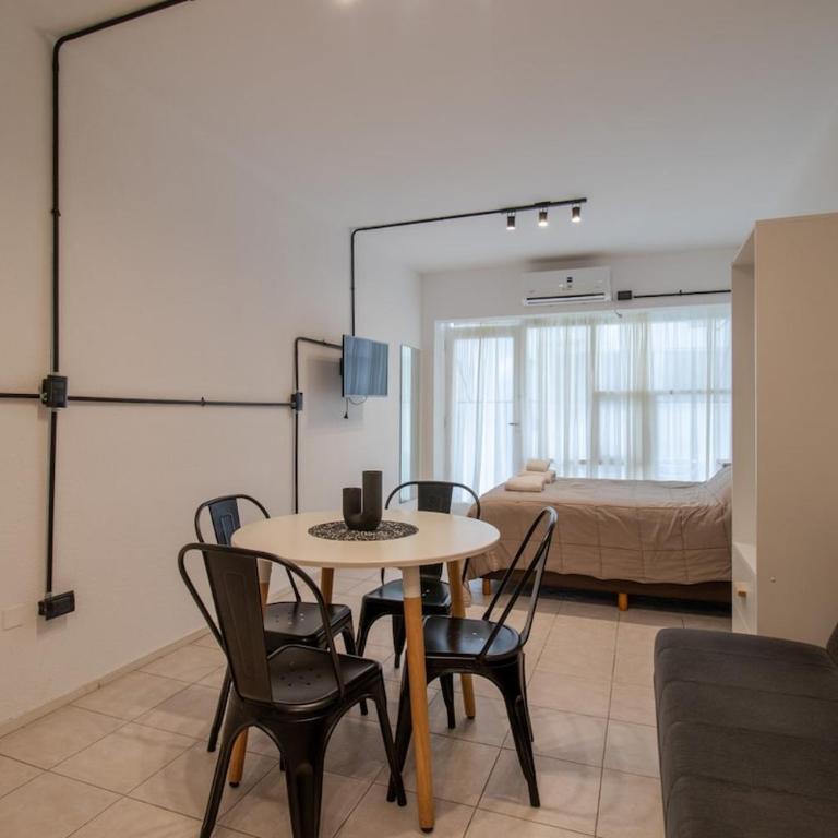 Colon y Olavarria - One-Bedroom Apartment - 12