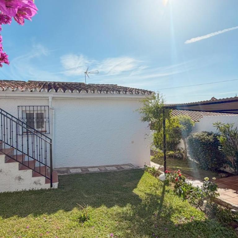 Villa Acebo with Private Swimming Pool in Nerja - Villa de 3 dormitorios - 11