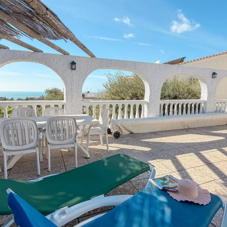Villa Acebo with Private Swimming Pool in Nerja - Villa de 3 dormitorios - 34
