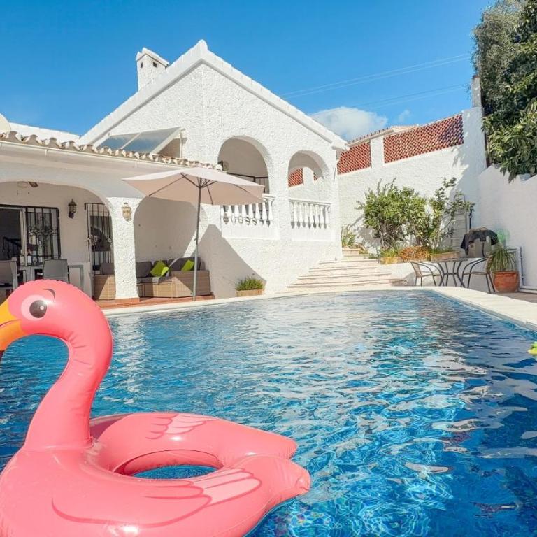 Villa Acebo with Private Swimming Pool in Nerja - Villa de 3 dormitorios - 26