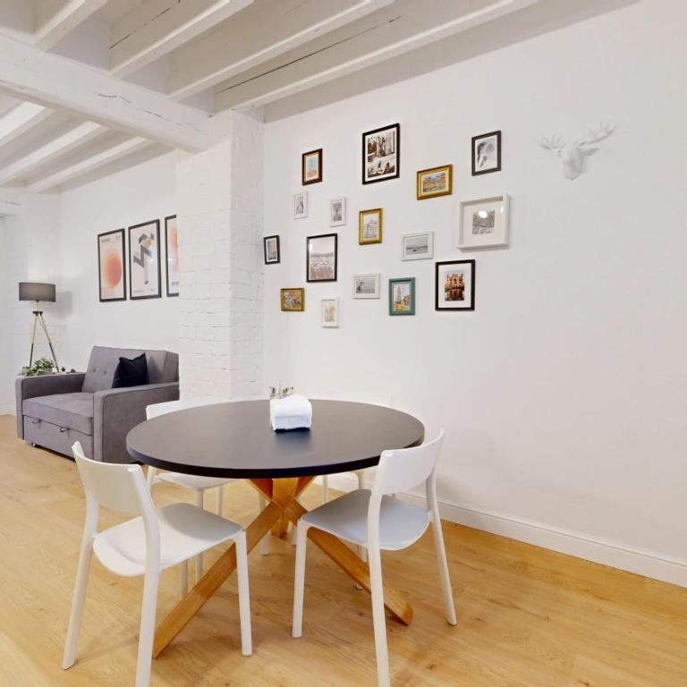 Friendly Apartment City Center III - Two-Bedroom Apartment - 15